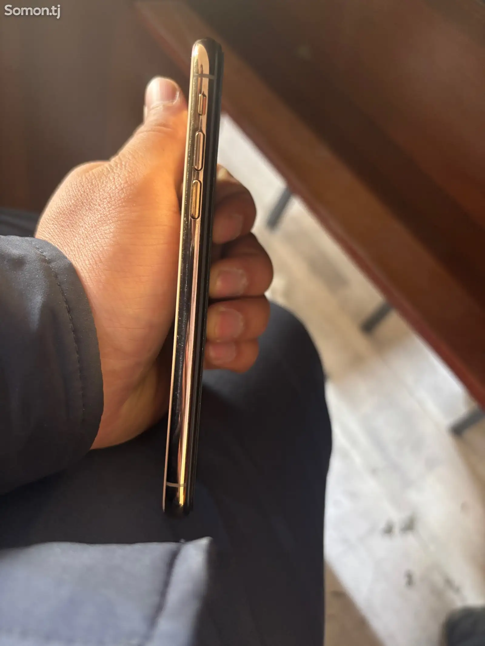 Apple iPhone Xs, 64 gb, Gold-1