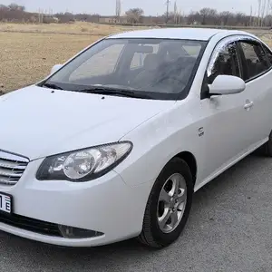 Hyundai Avante, 2010