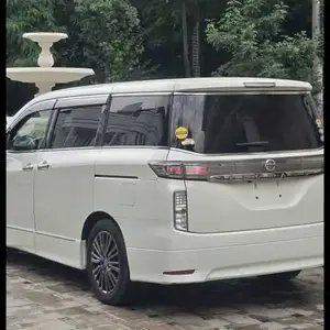 Nissan Elgrand, 2015