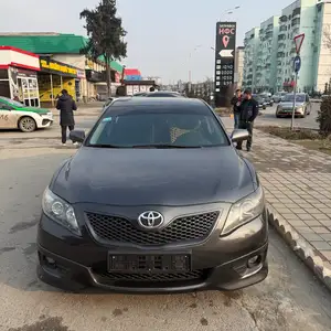 Toyota Camry, 2010