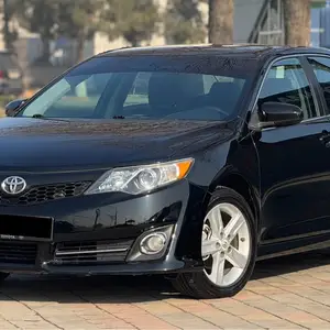 Toyota Camry, 2013