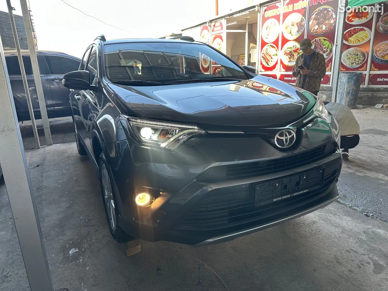 Toyota RAV 4, 2017-6