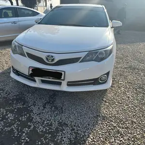 Toyota Camry, 2012