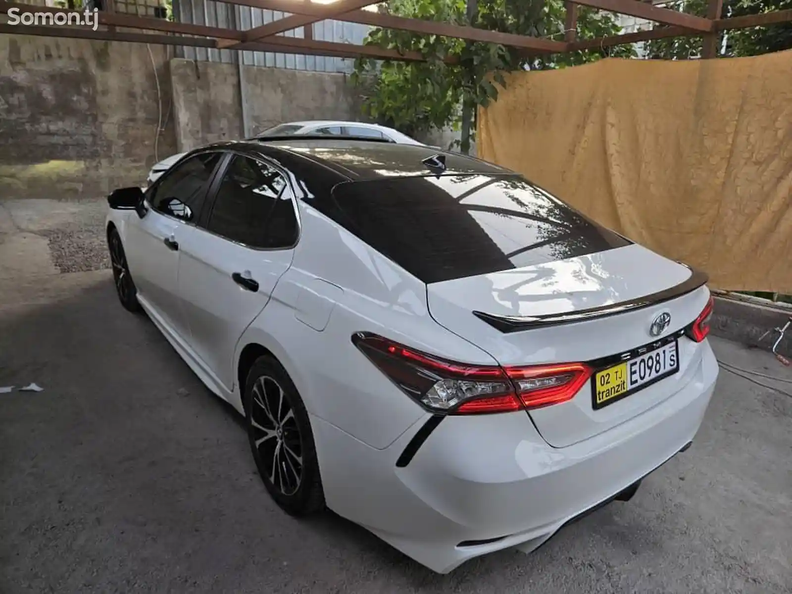 Toyota Camry, 2019-10