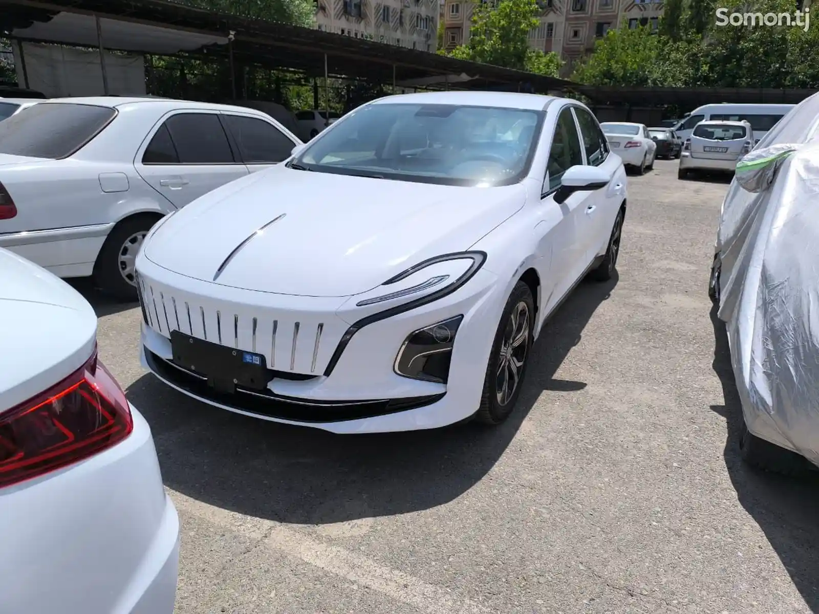 Hongqi E-QM5, 2024-10