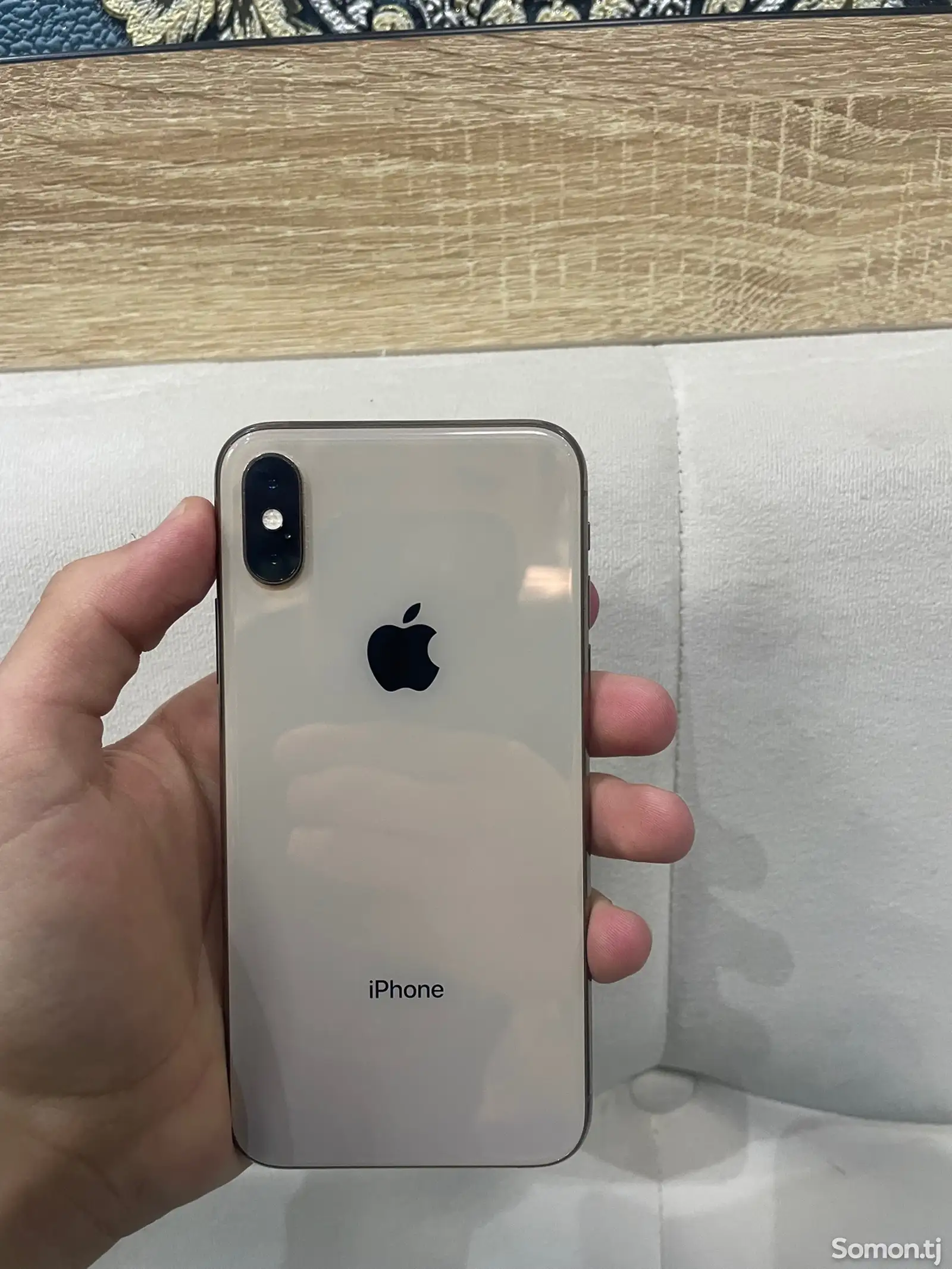 Apple iPhone Xs, 64 gb, Gold-1