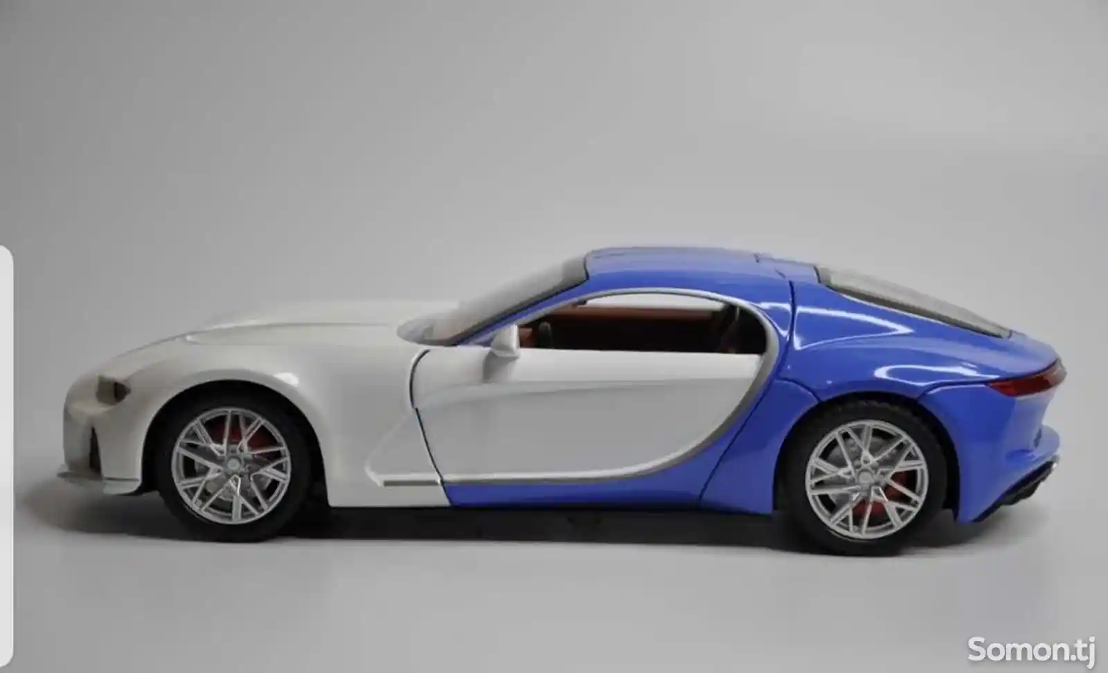 Модель автомобиля Bugatti Atlantic металл-2