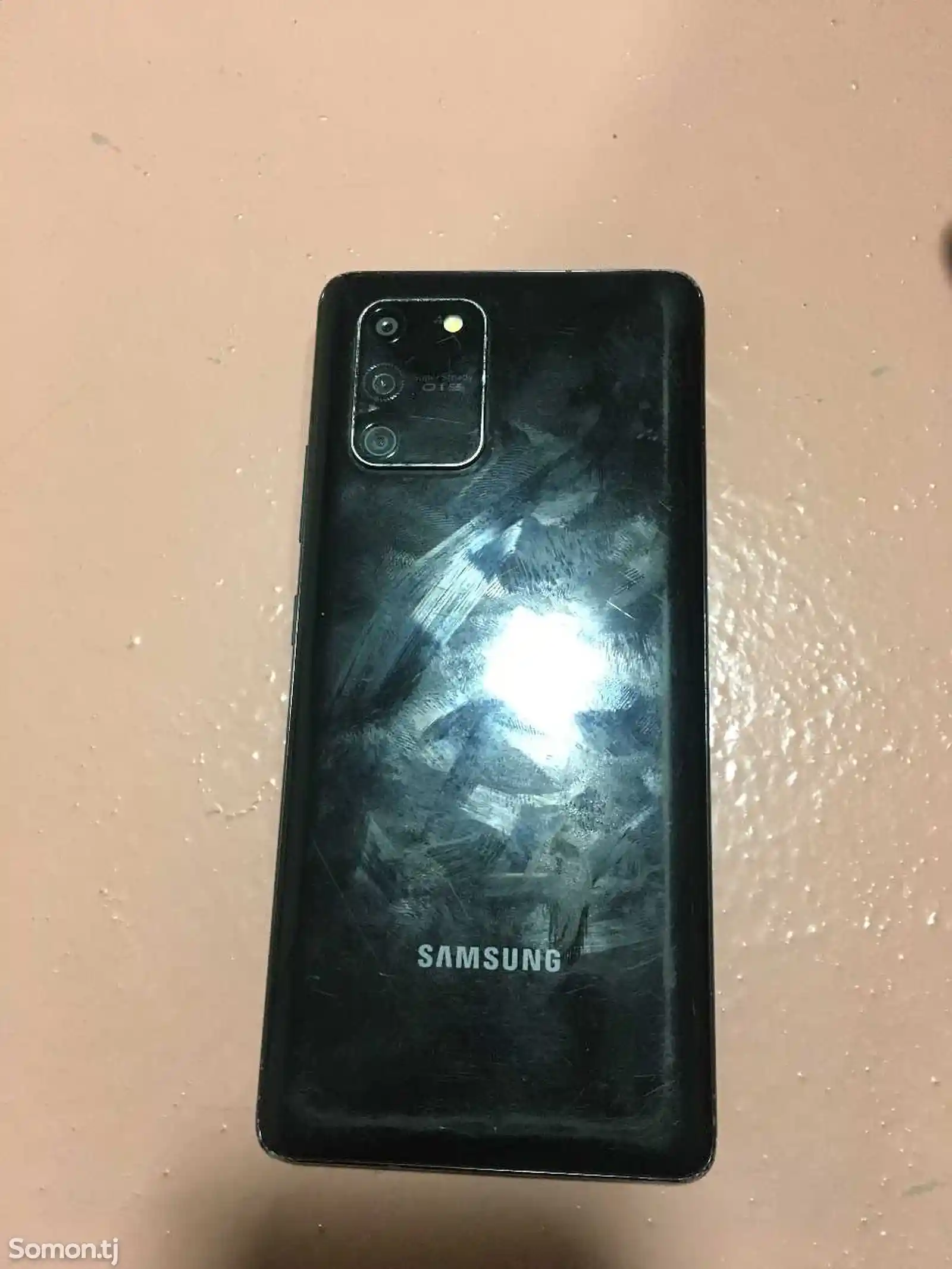 Samsung Galaxy s10 lite-3