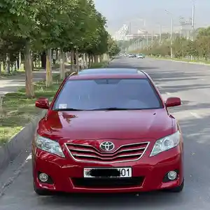 Toyota Camry, 2010