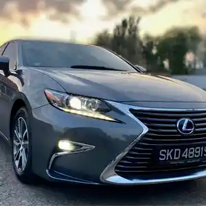 Lexus ES series, 2016