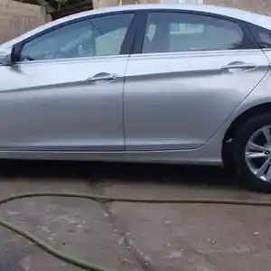 Hyundai Sonata, 2011