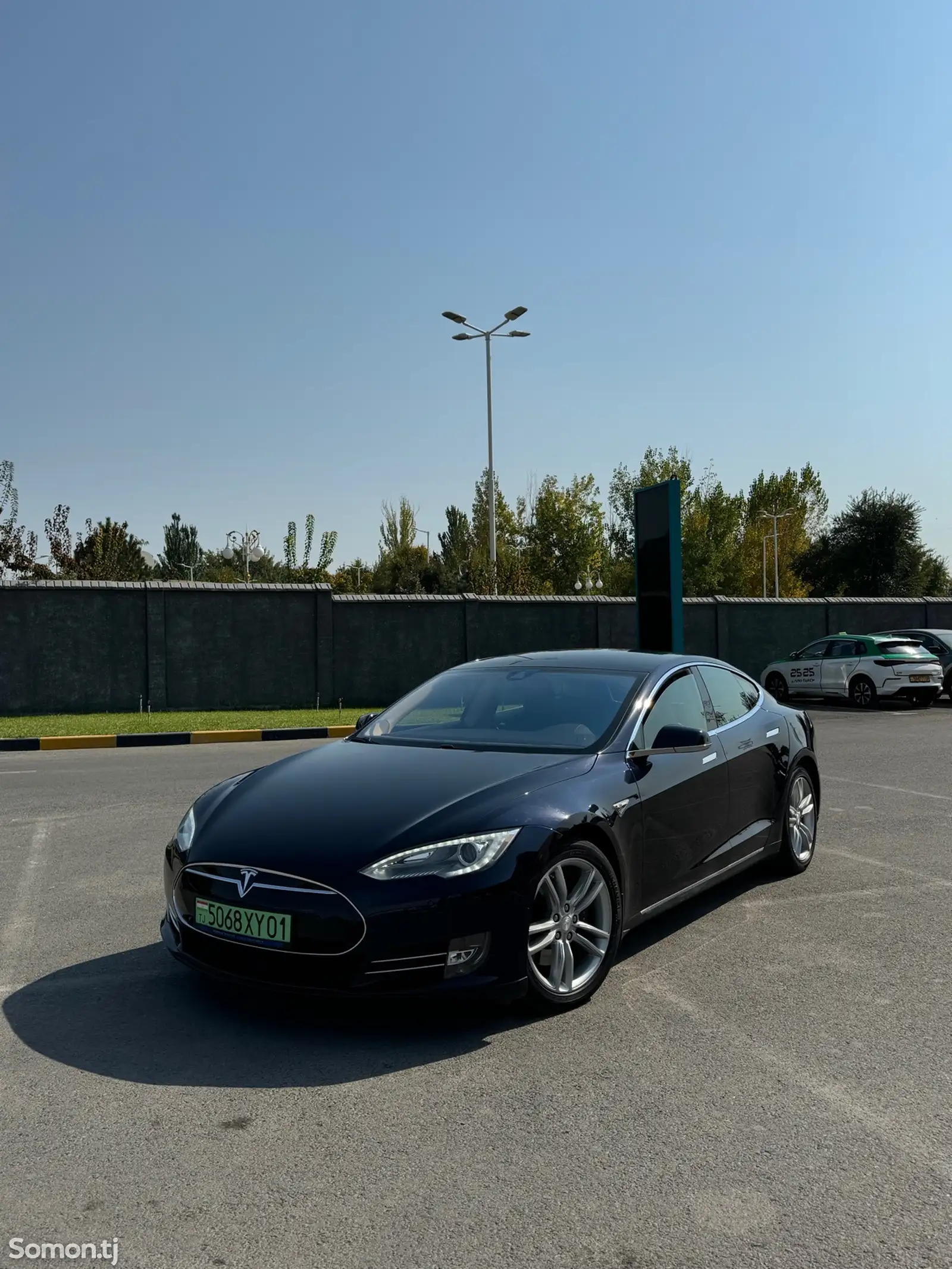 Tesla Model S, 2016-1