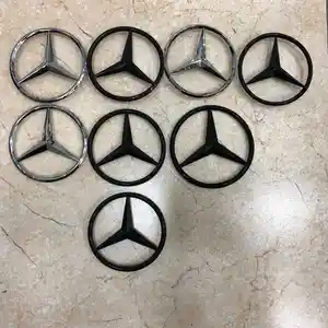 Значок крышки багажа Mercedes-Benz