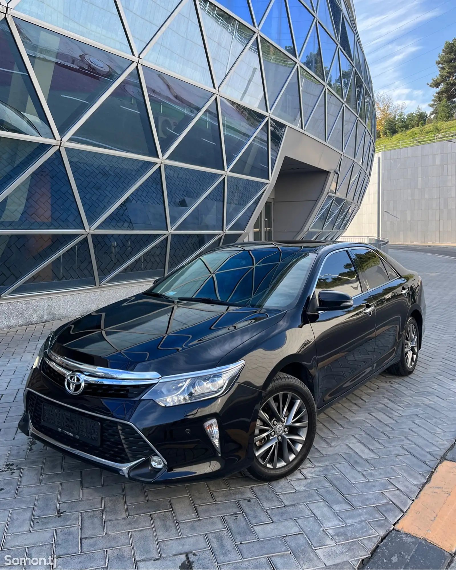 Toyota Camry, 2016-1