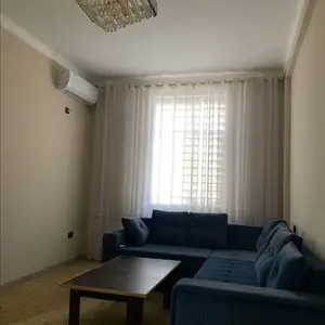 2-комн. квартира, 5 этаж, 95м², Айни