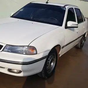 Daewoo Nexia, 1996