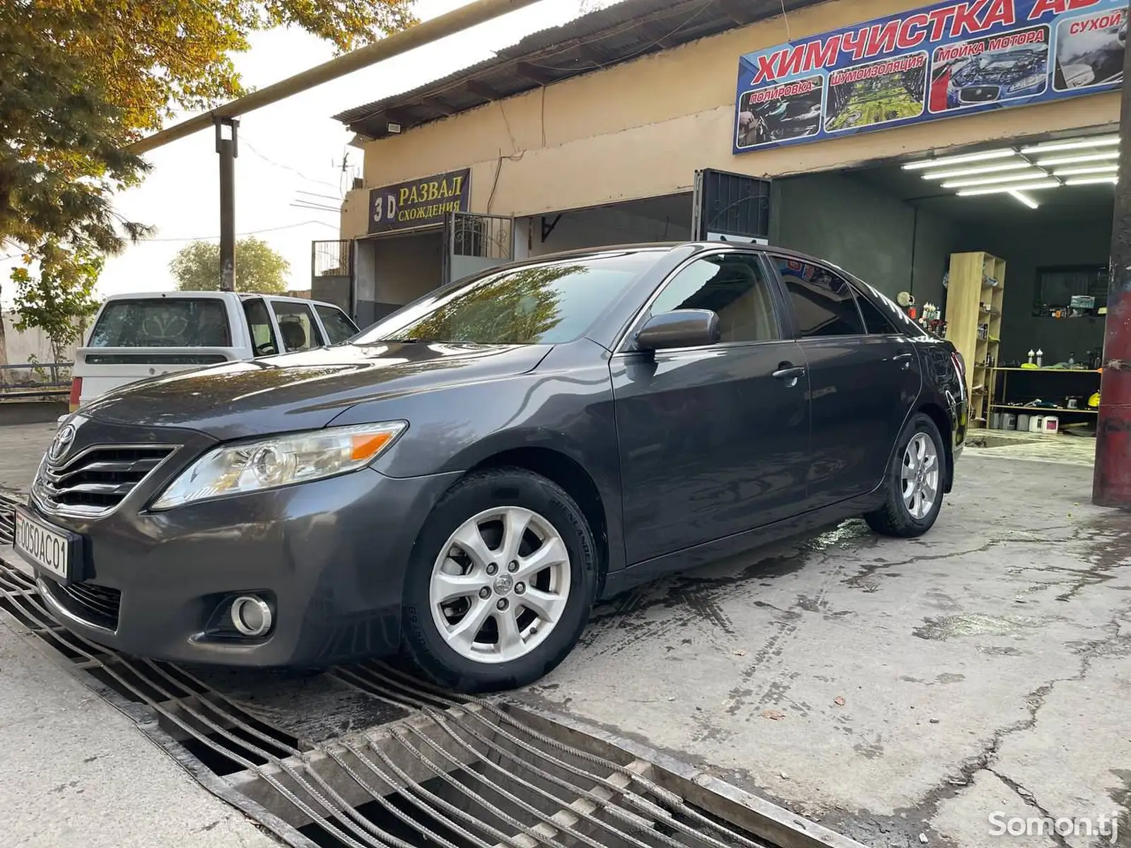 Toyota Camry, 2011-1