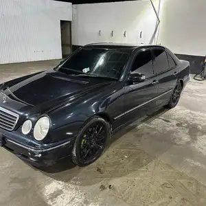 Mercedes-Benz E class, 2001