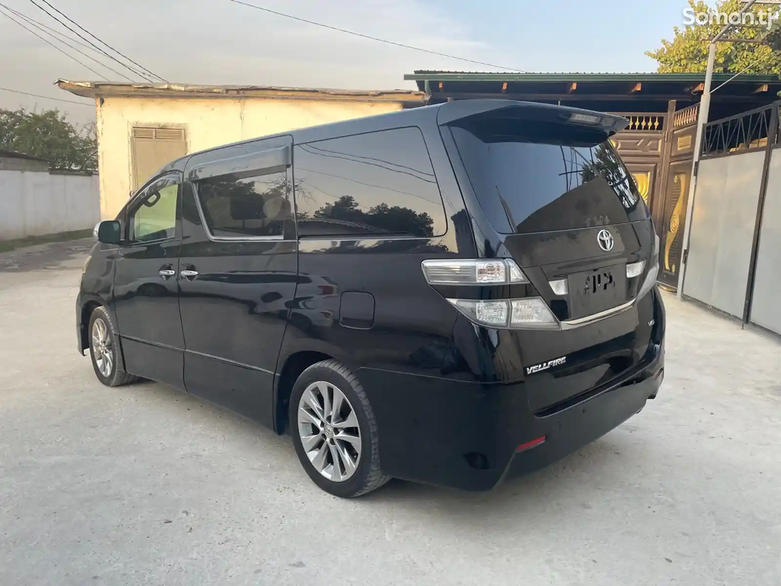 Toyota Vellfire, 2012-4