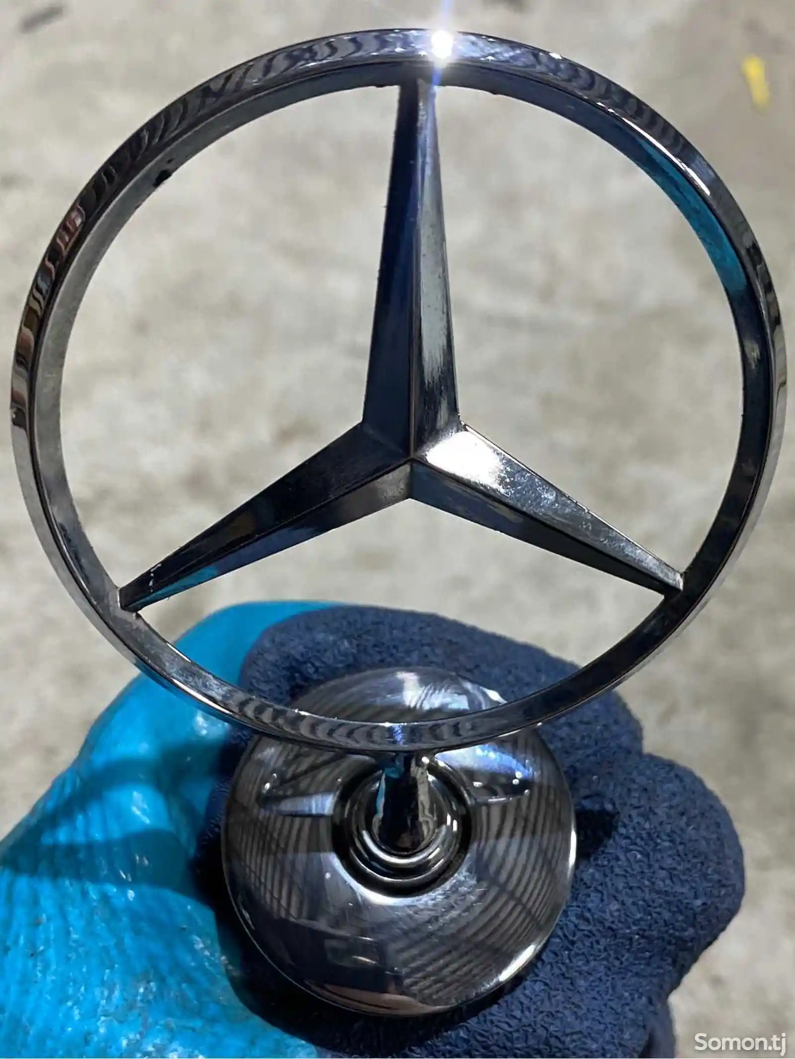 Знак для капота от Mercedes-Benz-3