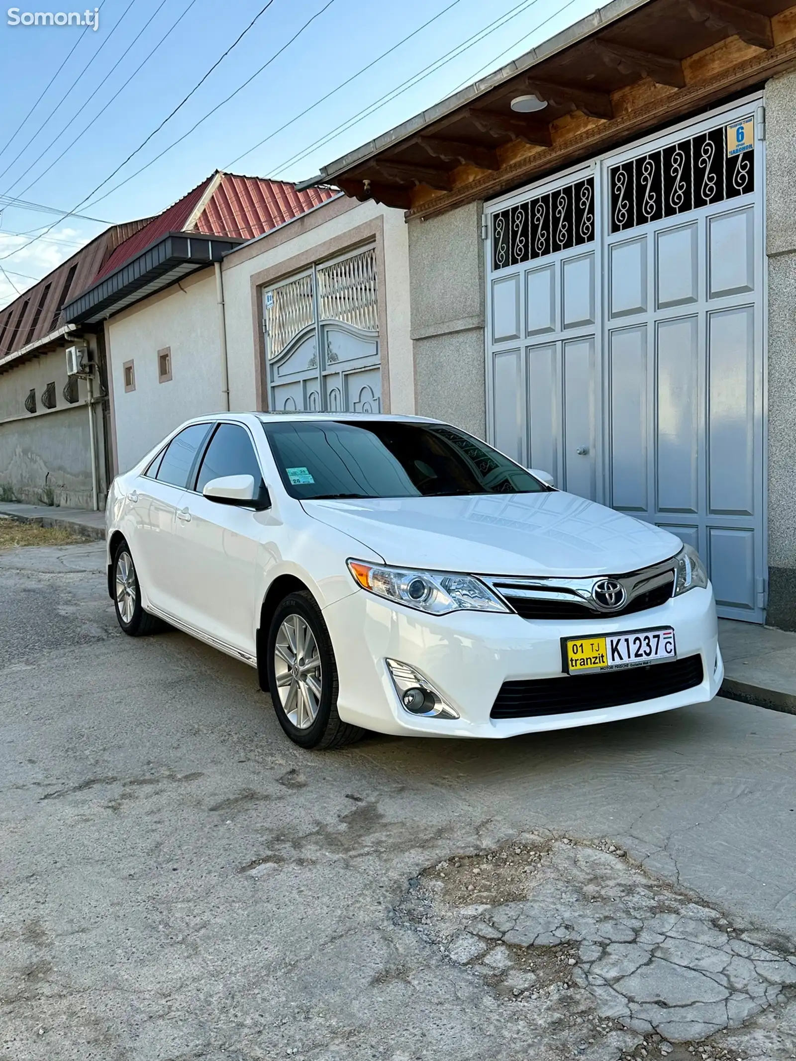 Toyota Camry, 2012-1