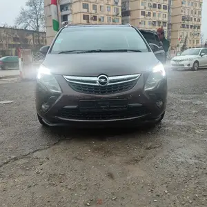 Opel Zafira, 2015