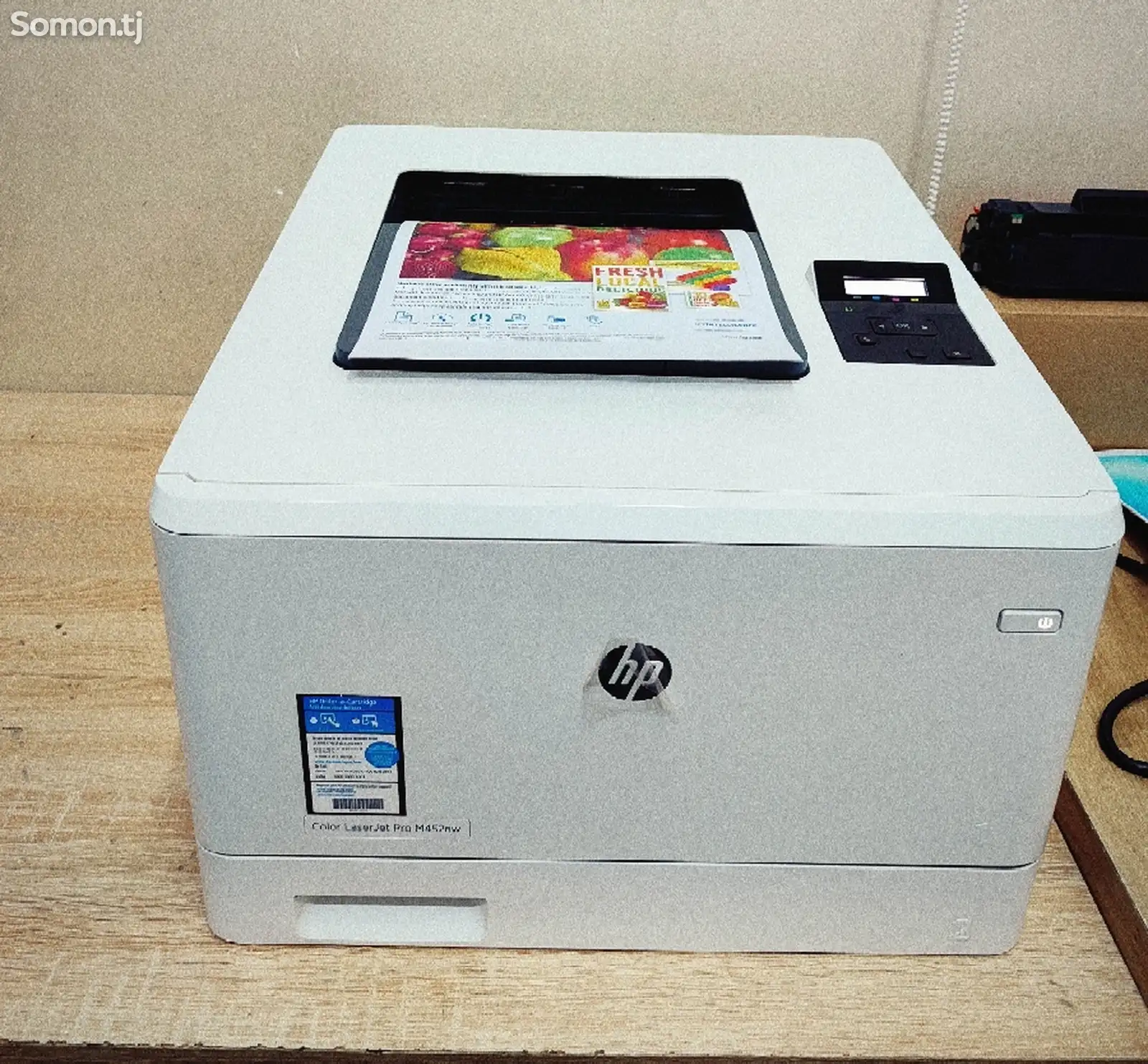 Принтер HP Color LaserJet Pro M452nw-1