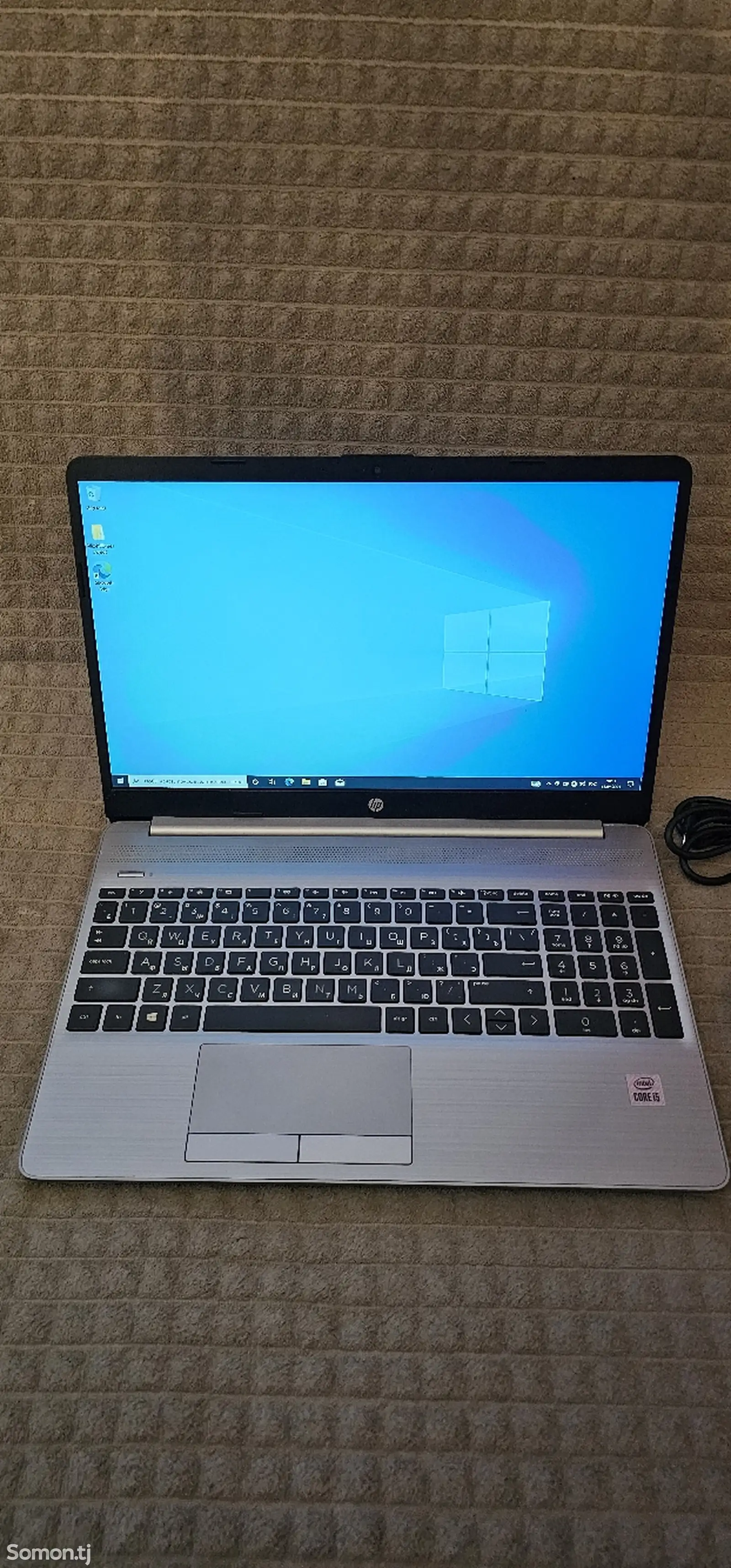 Ноутбук HP 250 g8 Core i5-1035G1-1