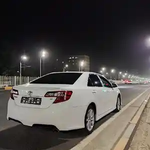 Toyota Camry, 2013