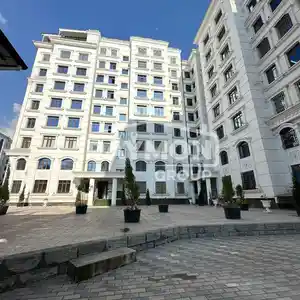 3-комн. квартира, 2 этаж, 200м², Рестарани Сафо, Белый городок