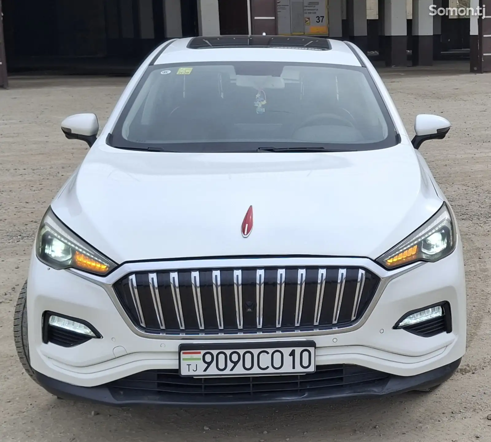 Hongqi E-HS3, 2019-1