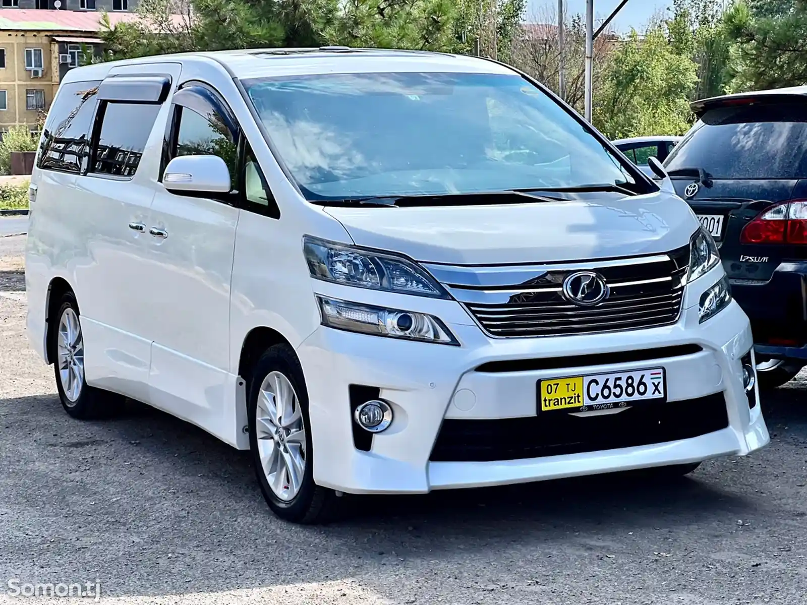 Toyota Vellfire, 2014-3