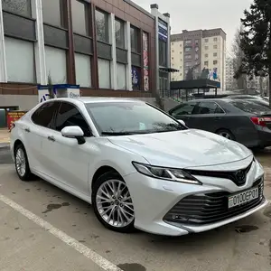 Toyota Camry, 2018