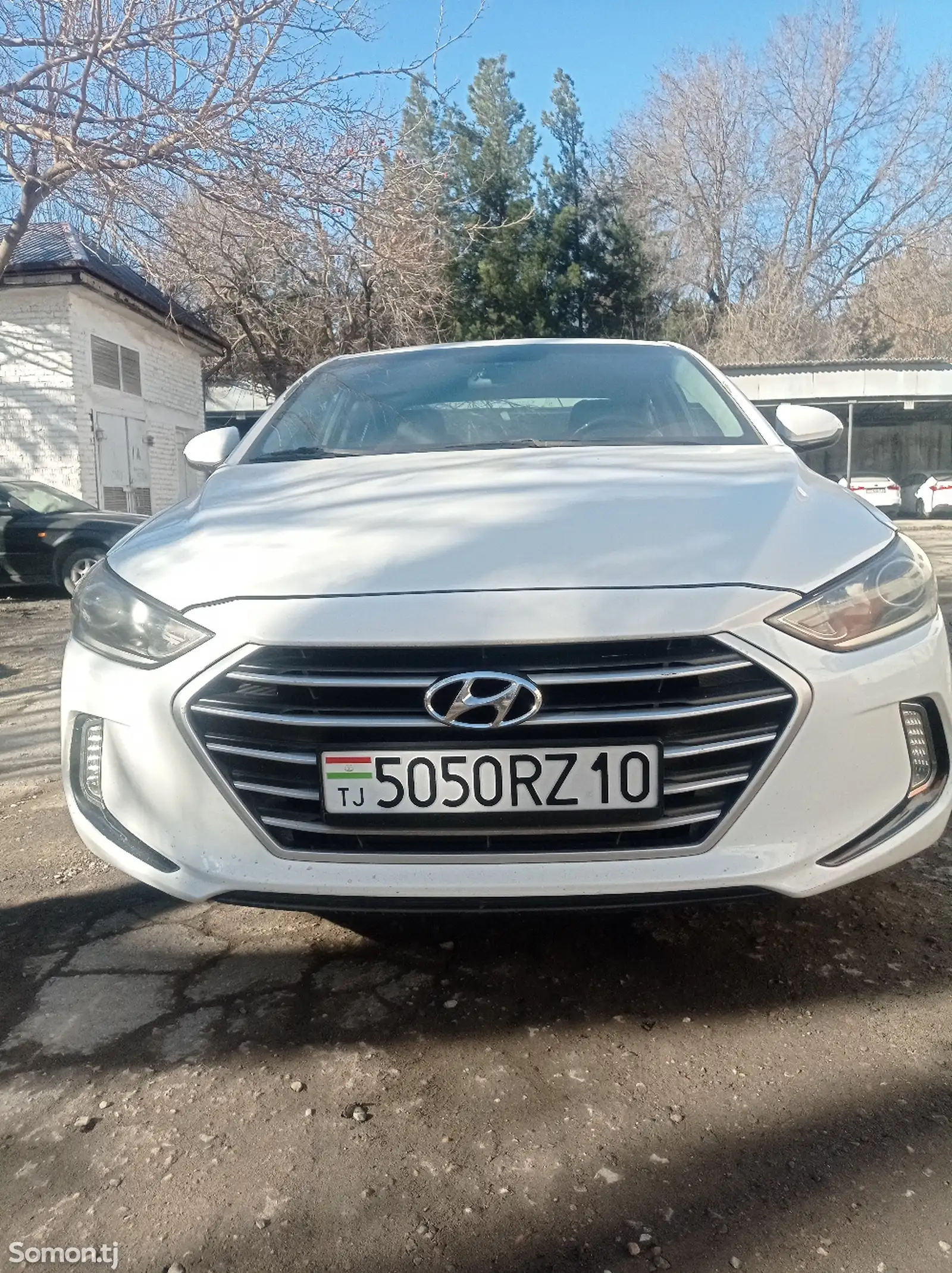 Hyundai Elantra, 2017-1