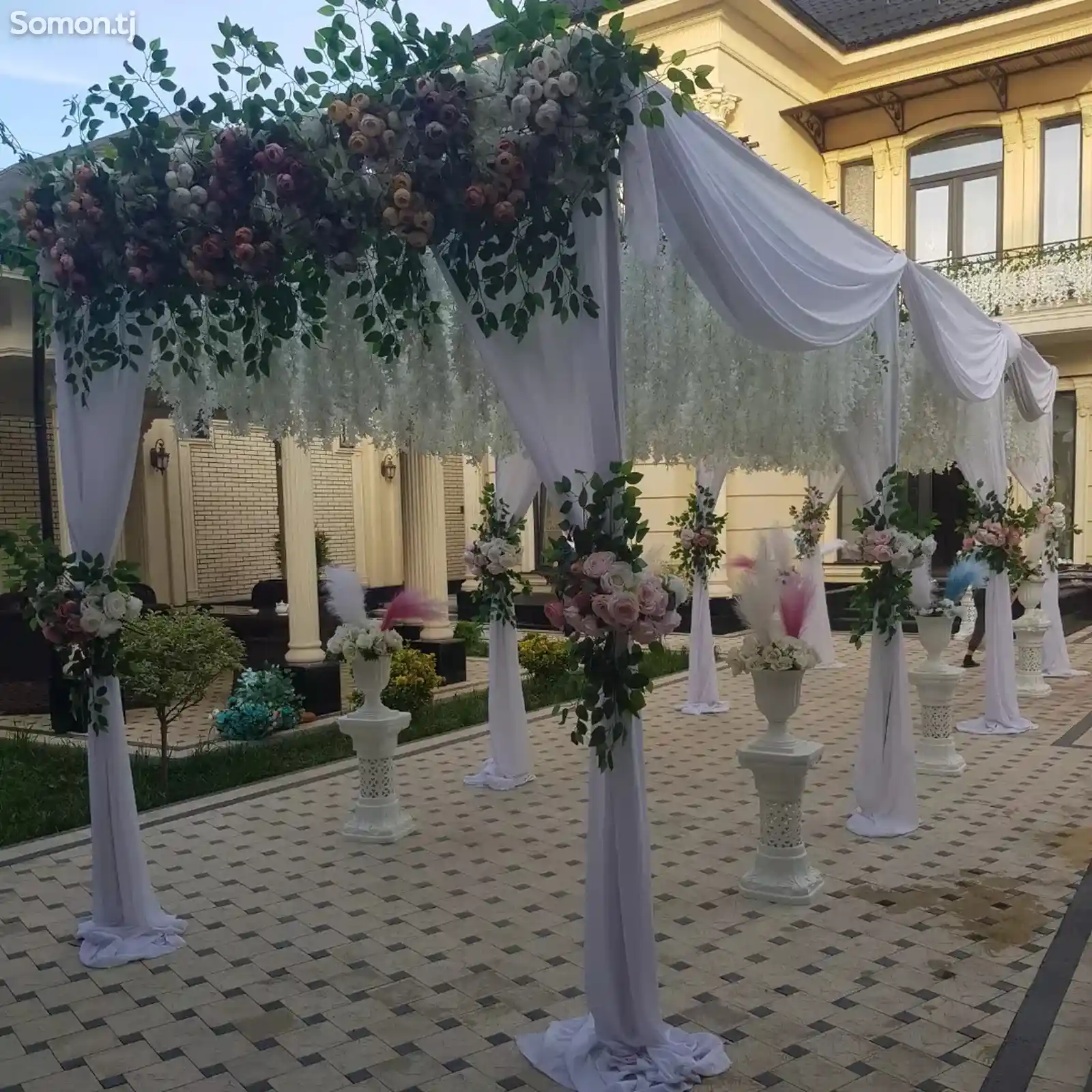 Услуги по украшению свадеб цветами-3