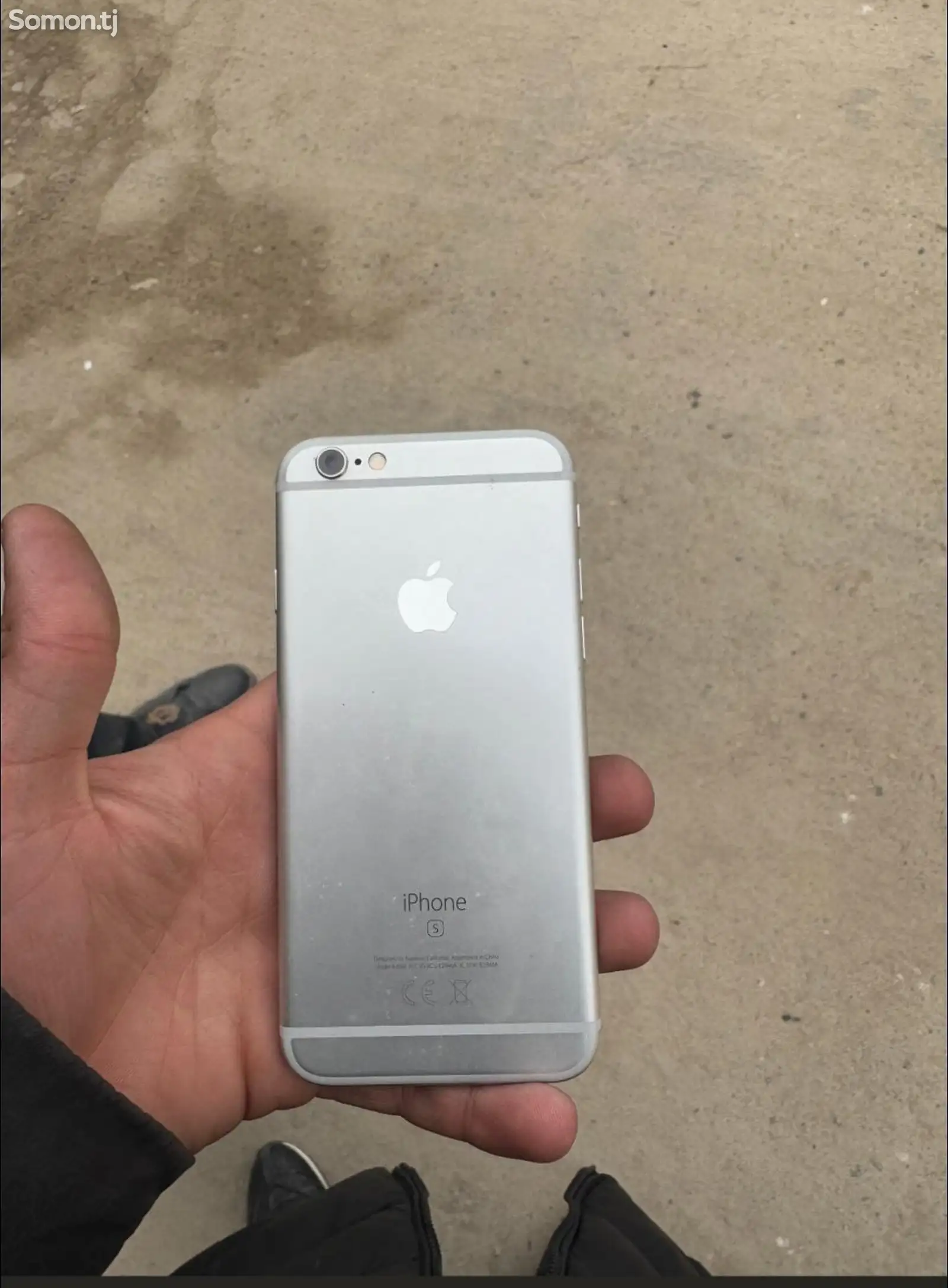 Apple iPhone 6s-1