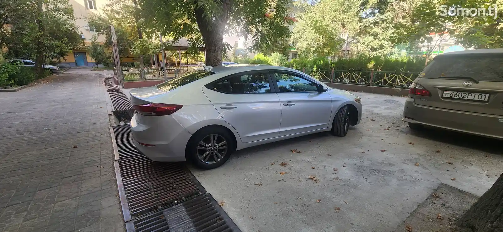 Hyundai Elantra, 2017-4