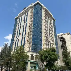 3-комн. квартира, 5 этаж, 111м², Славянский университет