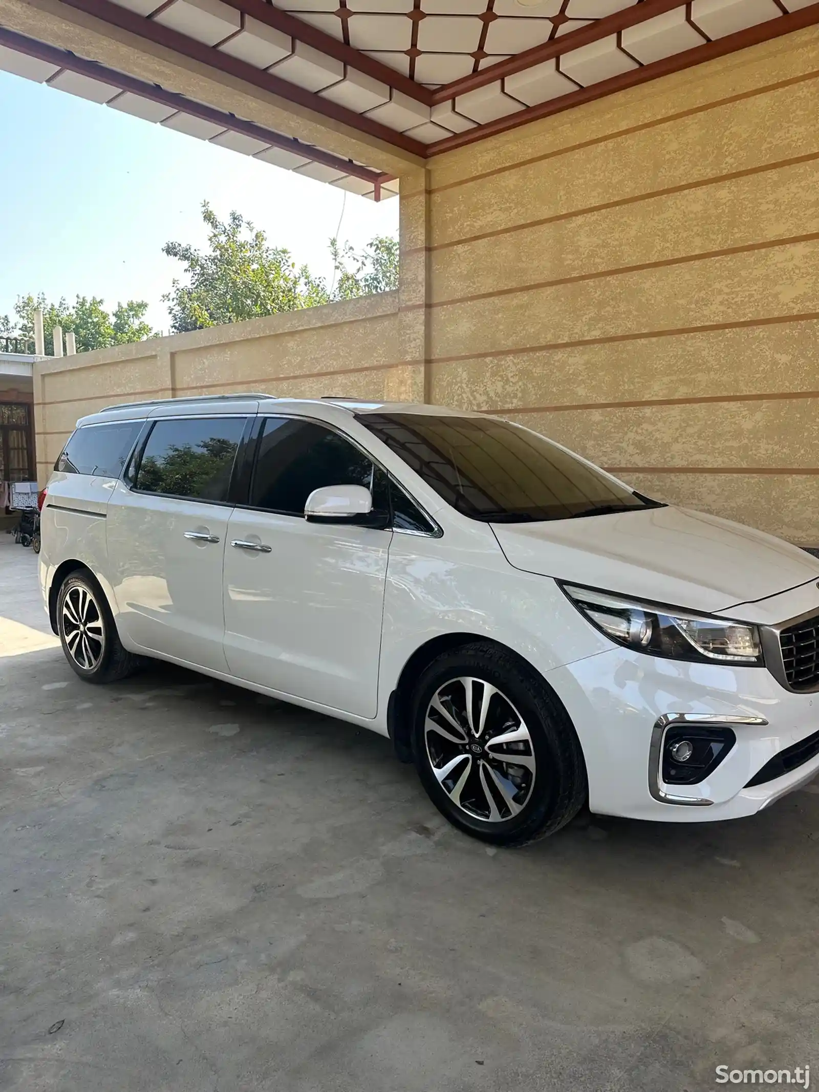 Kia Carnival, 2016-4