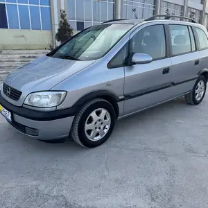 Opel Zafira, 2002