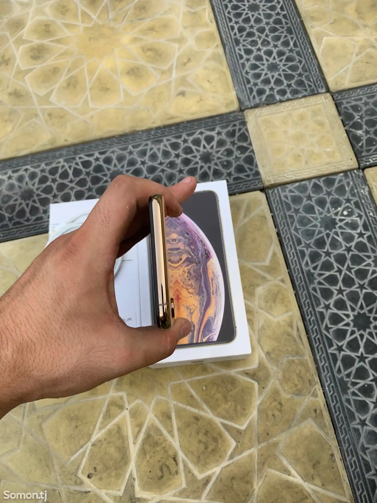 Apple iPhone Xs Max, 64 gb, Gold-4