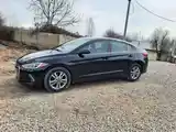 Hyundai Elantra, 2018-4