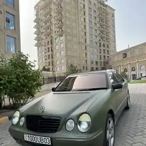 Mercedes-Benz E class, 2000