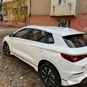 BYD E2, 2024