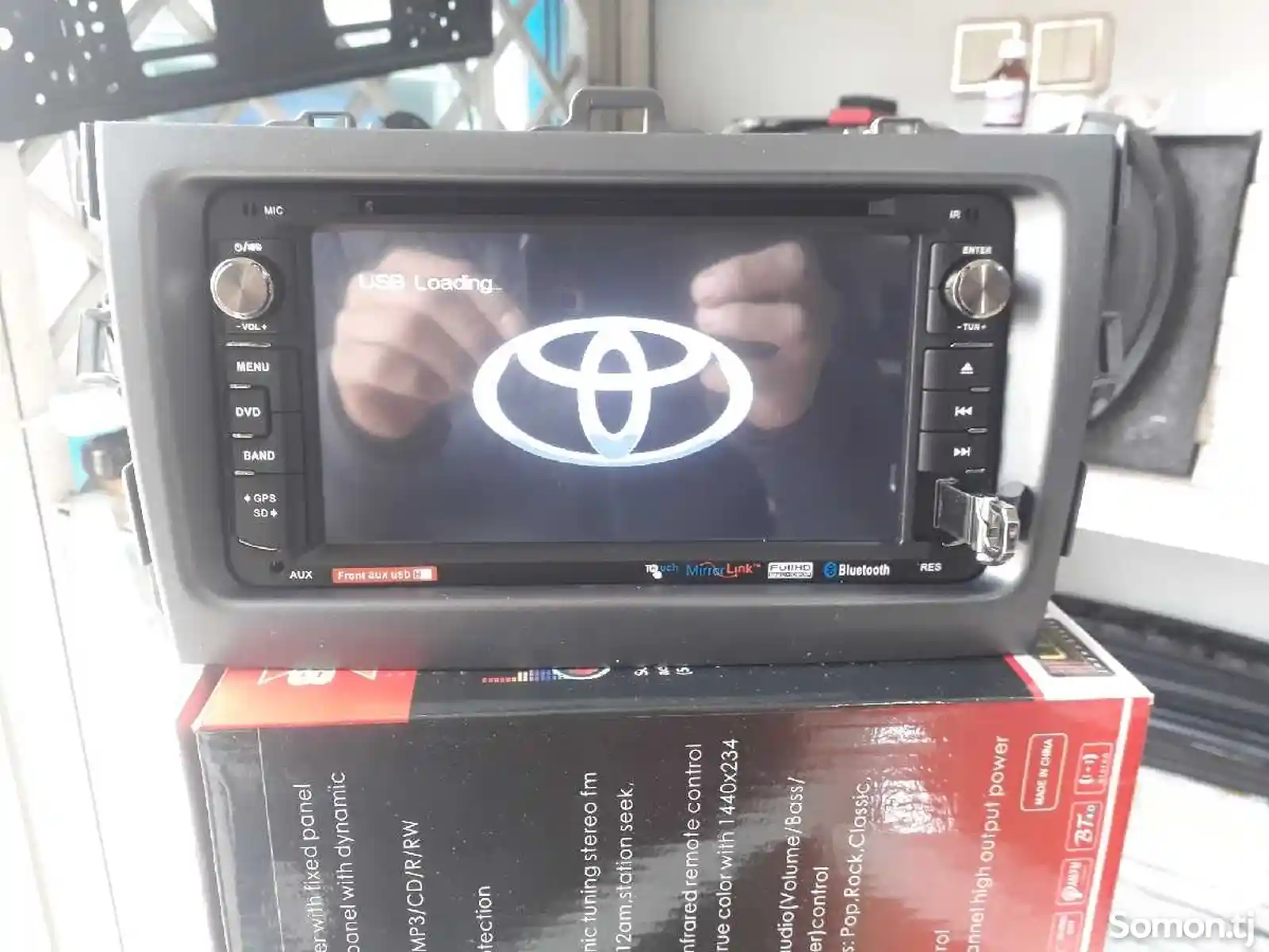 Штатная автомагнитола на Toyota ФИЛДЕР-1