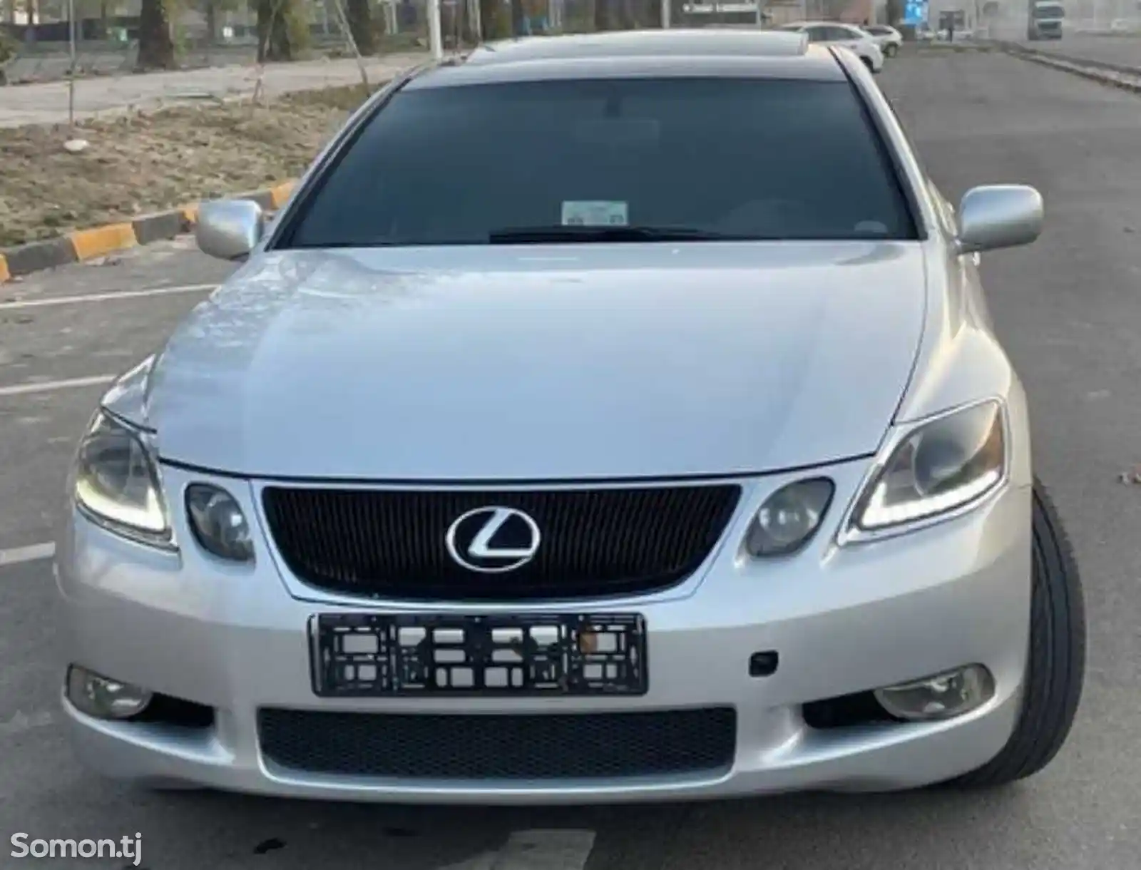 Лобовое стекло от Lexus GS