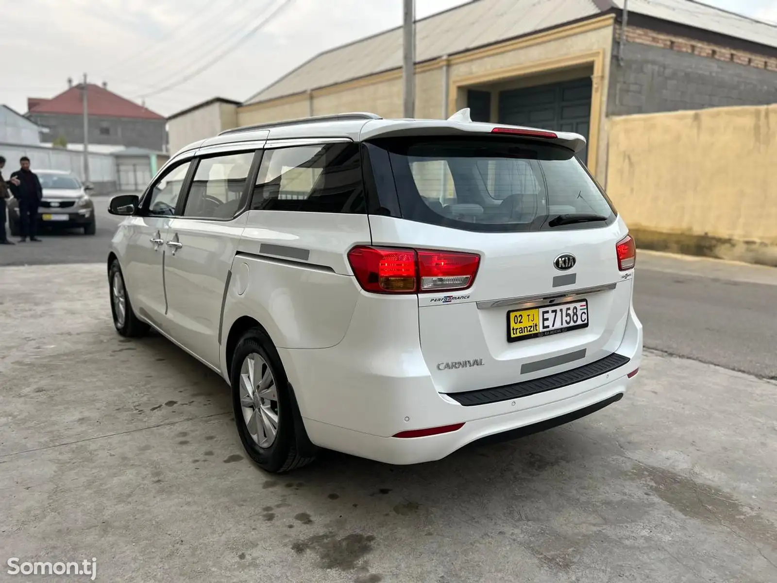 Kia Carnival, 2015-1