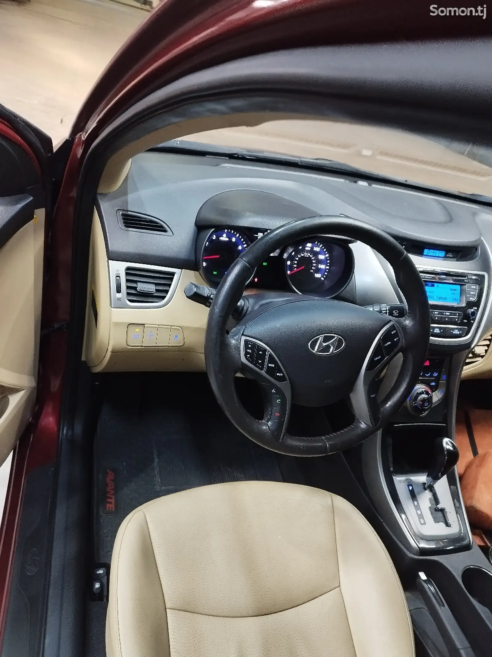 Hyundai Elantra, 2016-10