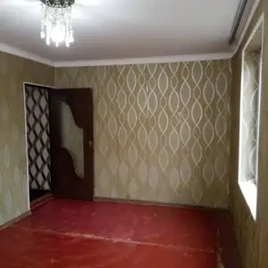 2-комн. квартира, 1 этаж, 70м², назди магазини вахдат