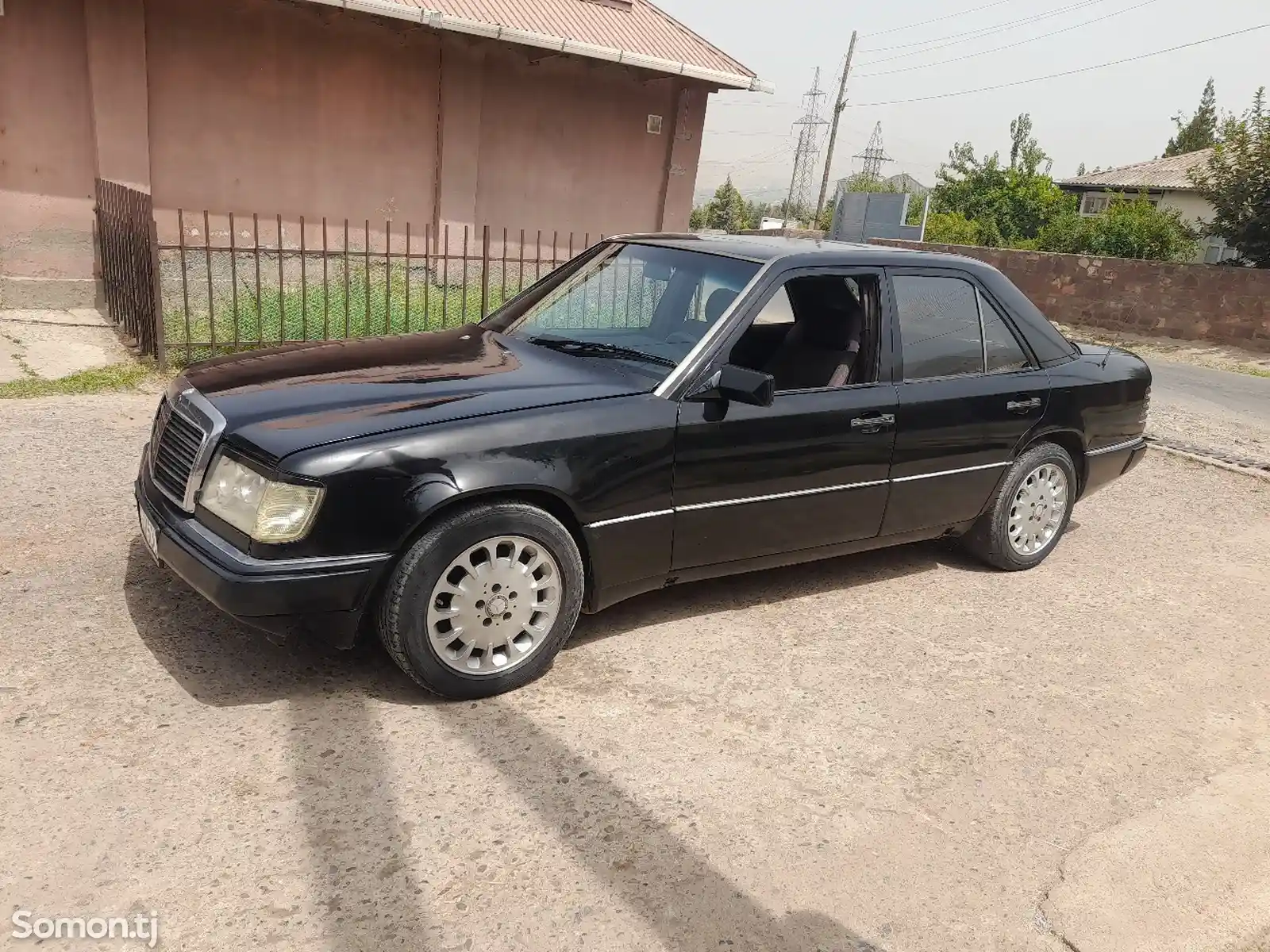 Mercedes-Benz W124, 1990-2